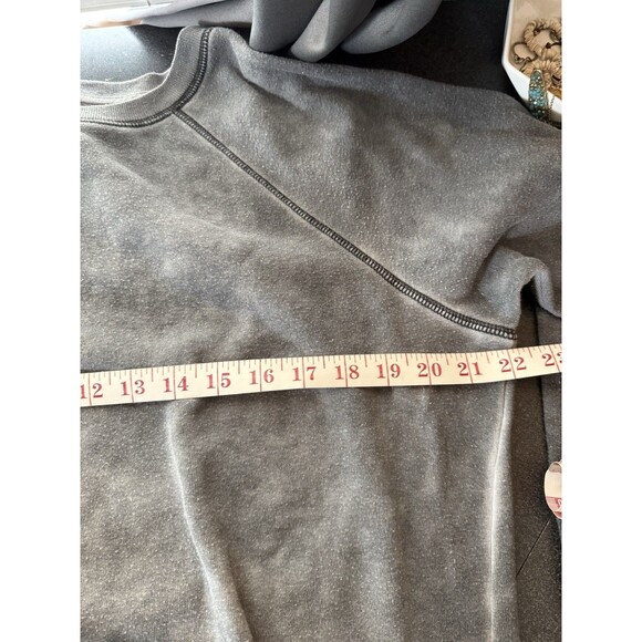 American Eagle Long Sleeve Grey Acid Washed Pullover Crew Neck Sweatshirt Small - Picture 7 of 8